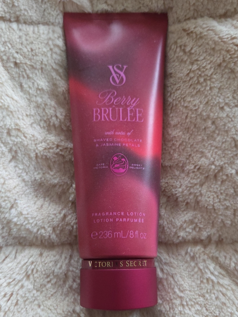 Victoria's Secret Berry Brûlée Fragrance Lotion, Sealed